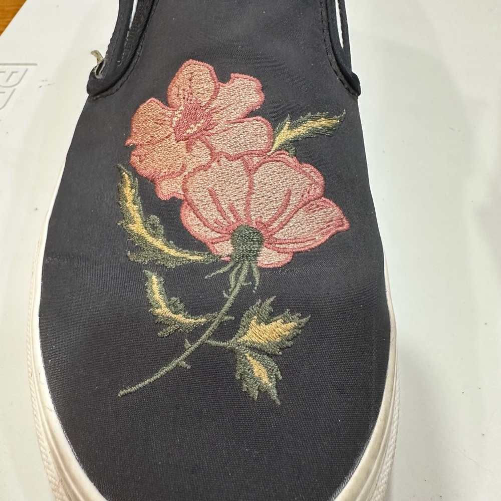Vans Black Slip-On Shoes with Gold Tag - Picture 3 of 8